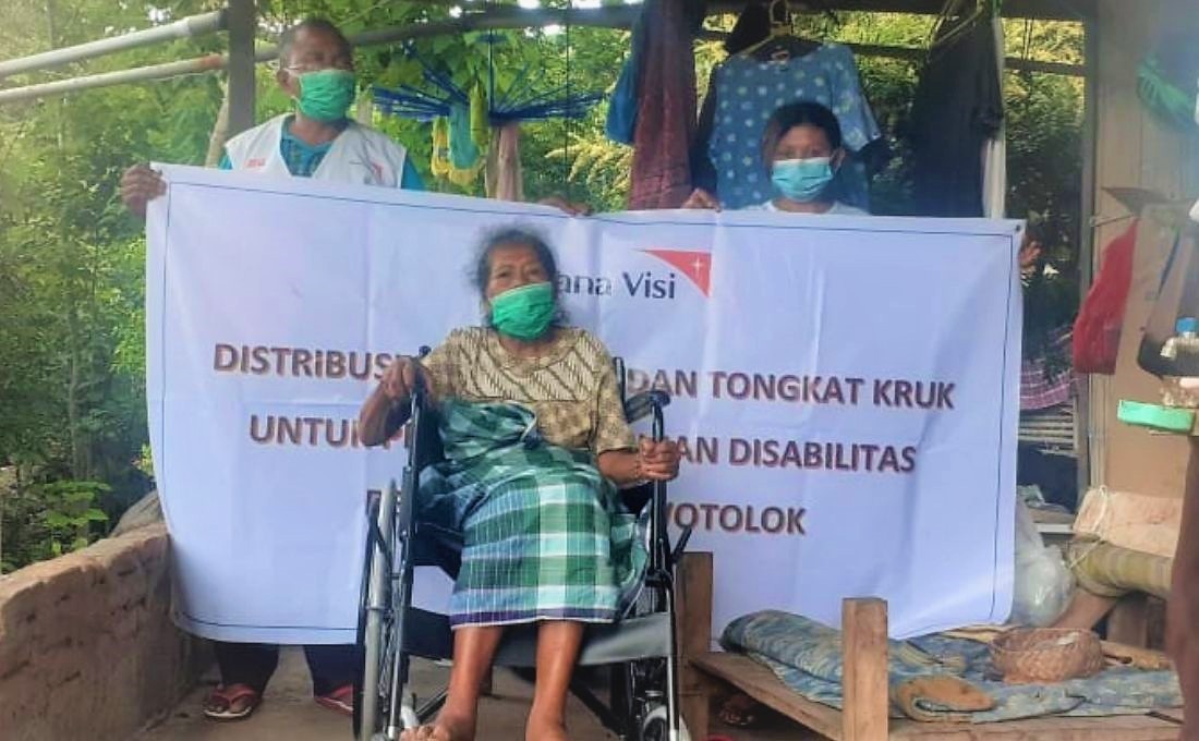WVI Distributes Wheelchairs for Affected Vulnerable People of Lewotolok Volcano Eruption 