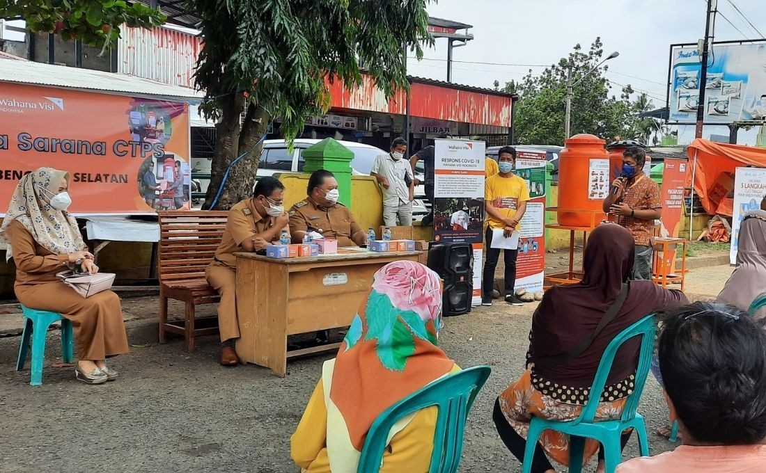 Supporting Health Protocol in South Bengkulu, WVI Distributes Handwashing Facilities