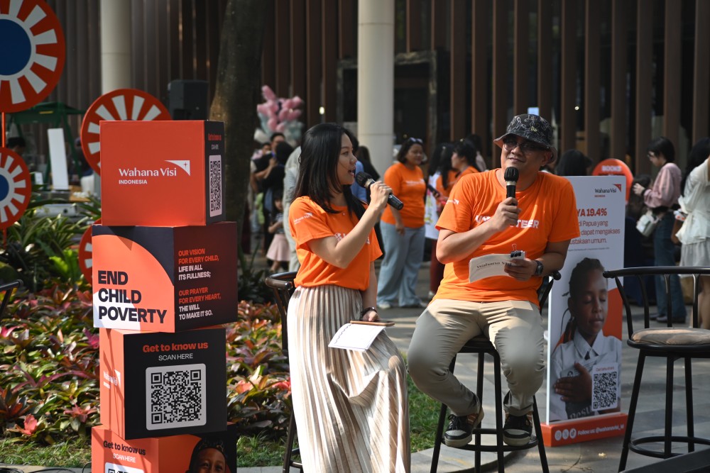 Holiday in the Forest - Master Of Ceremony