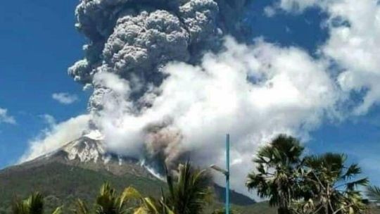 More Than 4,000 People Affected, WVI Arranges Local Response on Ili Lewotolok Volcano Eruption