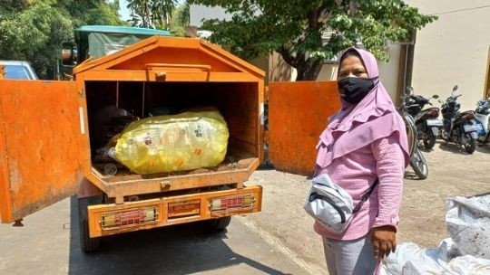 Bank Sampah Kenanga kembali Melayani Warga 