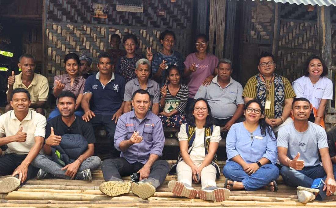 Hopeful Souvenir from South West Sumba: How the Community’s Life Strenghten Our Work 